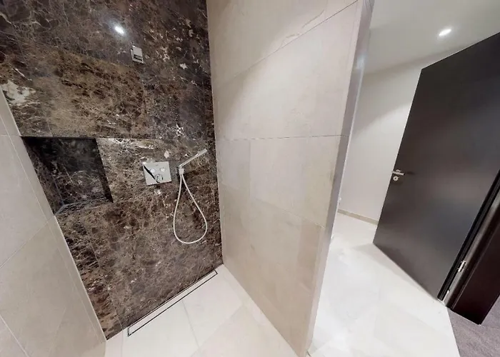 White Pearl 0.01 تيميندورفير ستراند